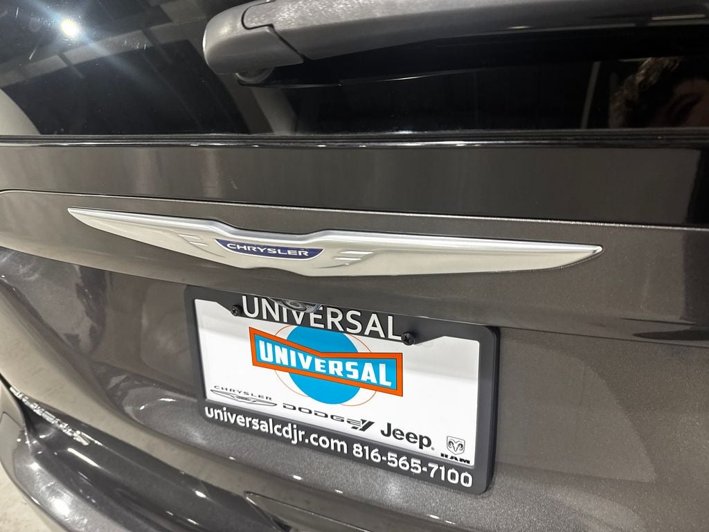 2020 Chrysler Pacifica Touring L