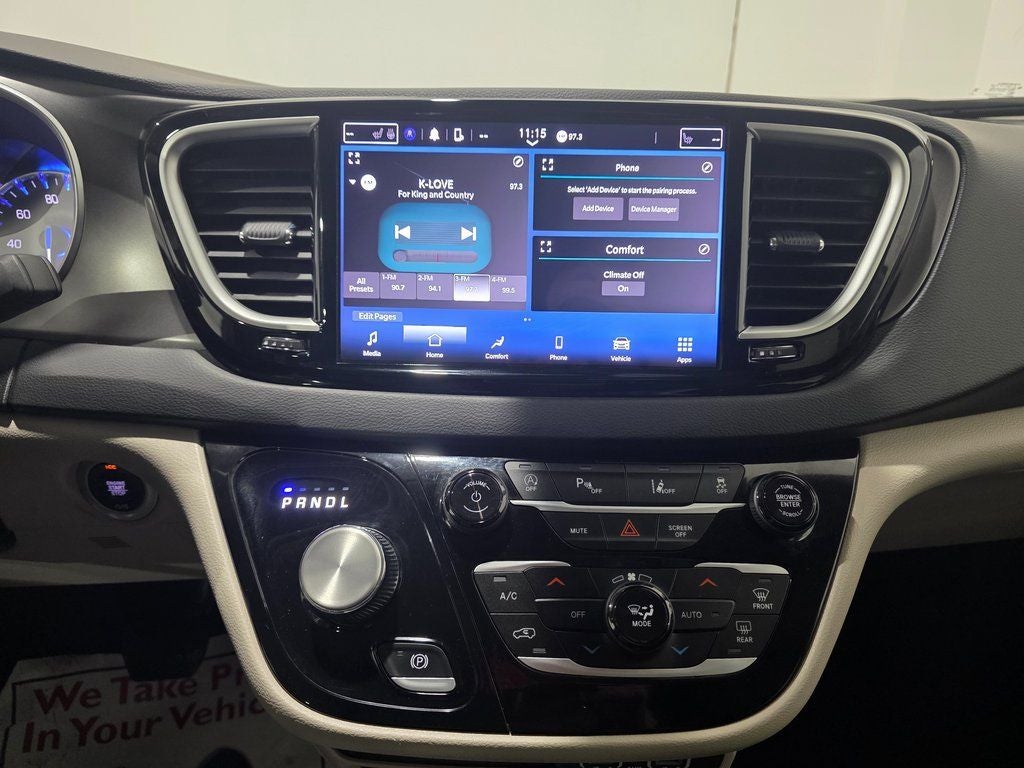 2024 Chrysler Pacifica Touring L