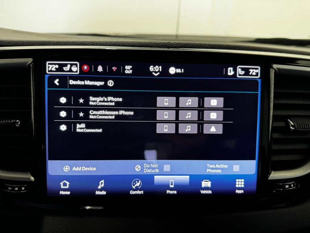 2025 Chrysler Pacifica Select
