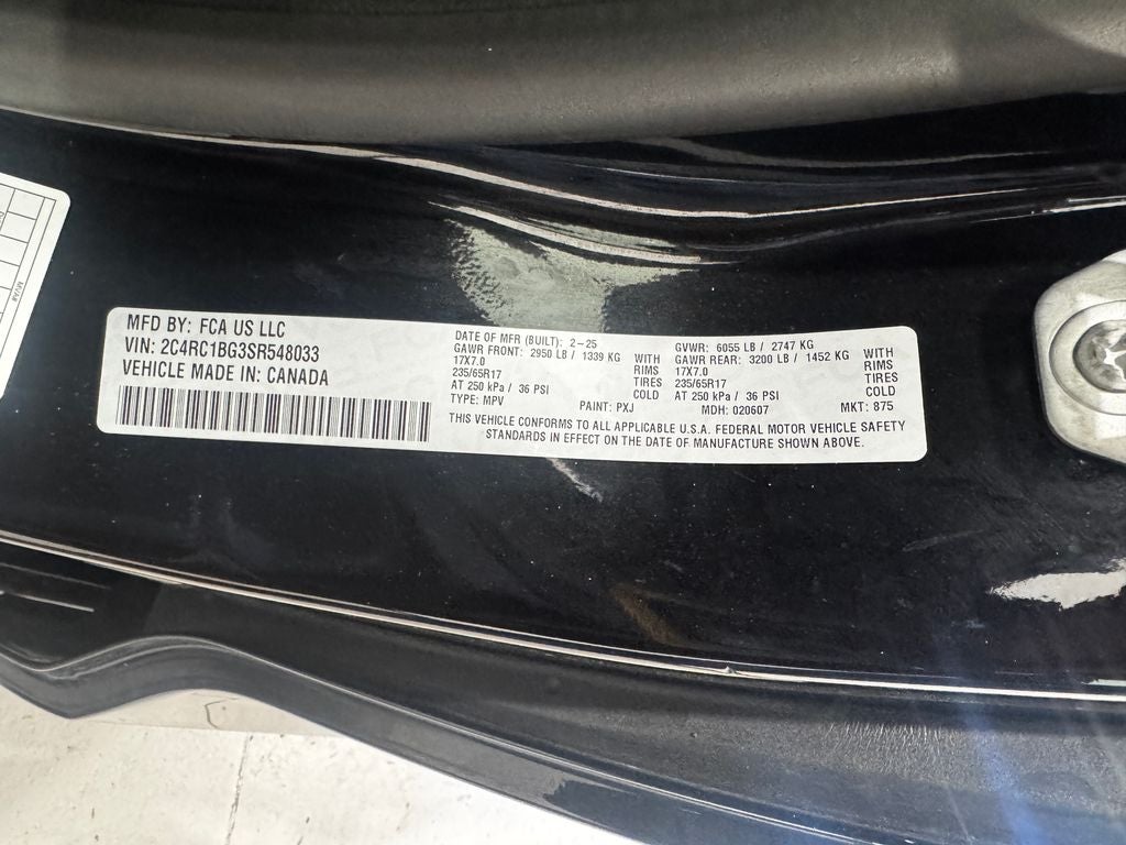 2025 Chrysler Pacifica Select