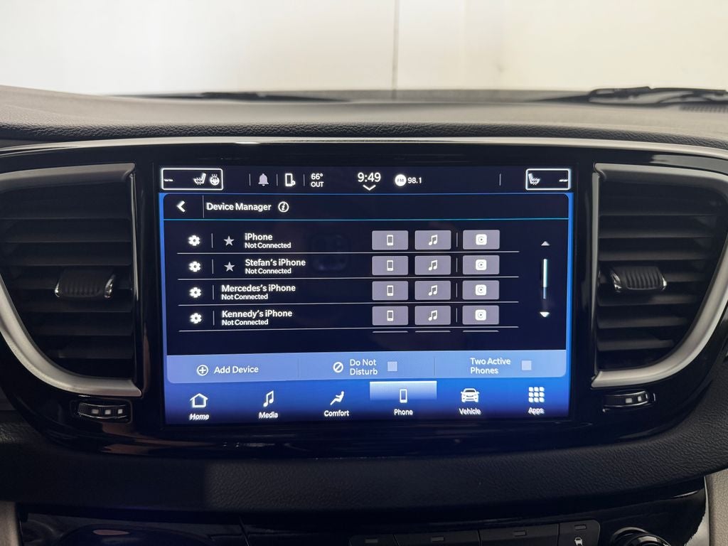 2024 Chrysler Pacifica Touring L