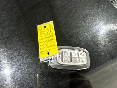 2023 Chrysler Voyager LX