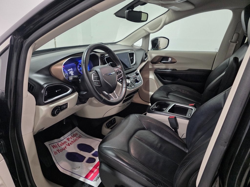 2017 Chrysler Pacifica Touring L Plus