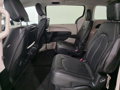 2017 Chrysler Pacifica Touring L Plus