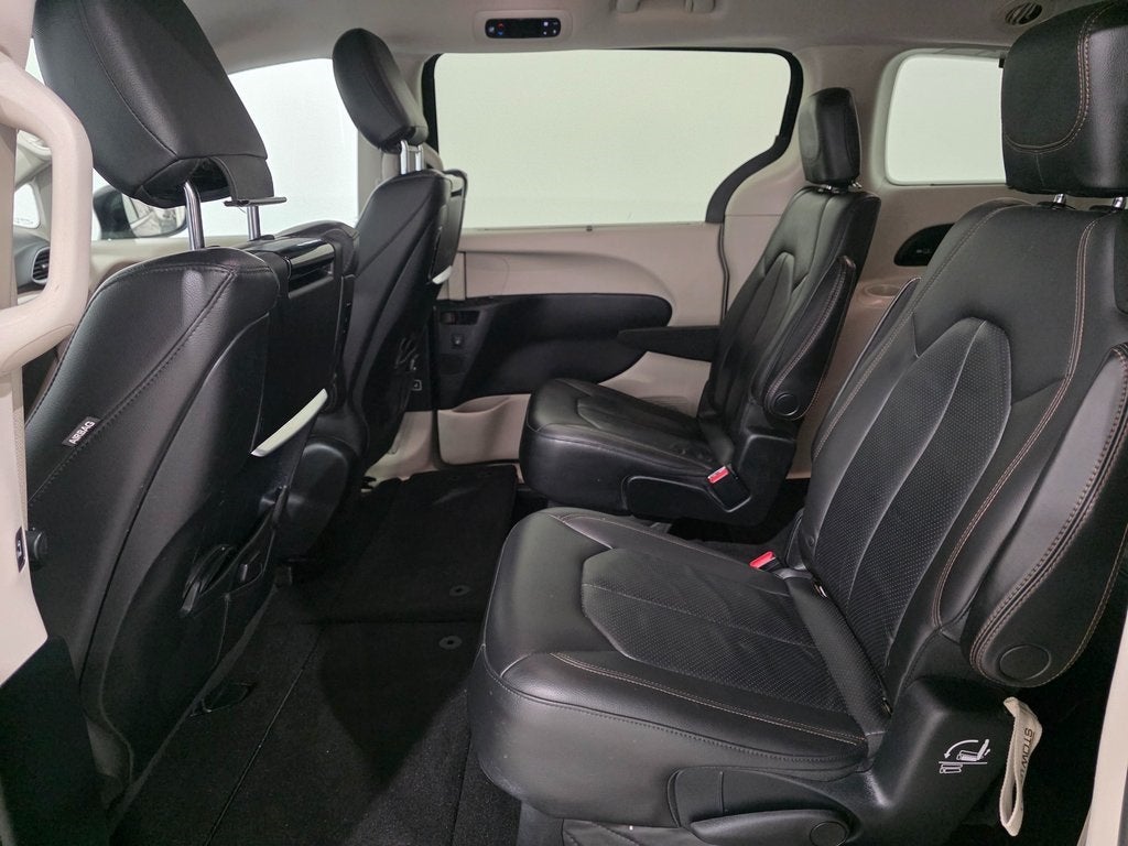 2017 Chrysler Pacifica Touring L Plus