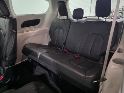 2017 Chrysler Pacifica Touring L Plus