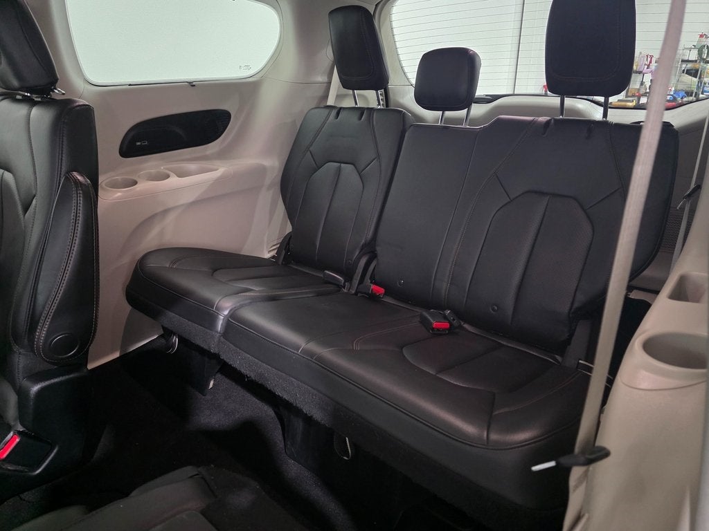 2017 Chrysler Pacifica Touring L Plus