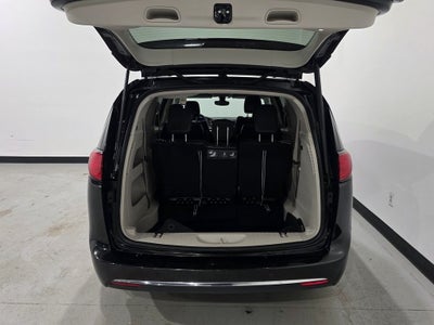 2017 Chrysler Pacifica Touring L Plus