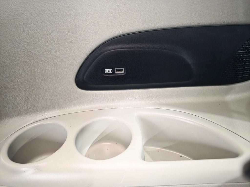 2017 Chrysler Pacifica Touring L Plus