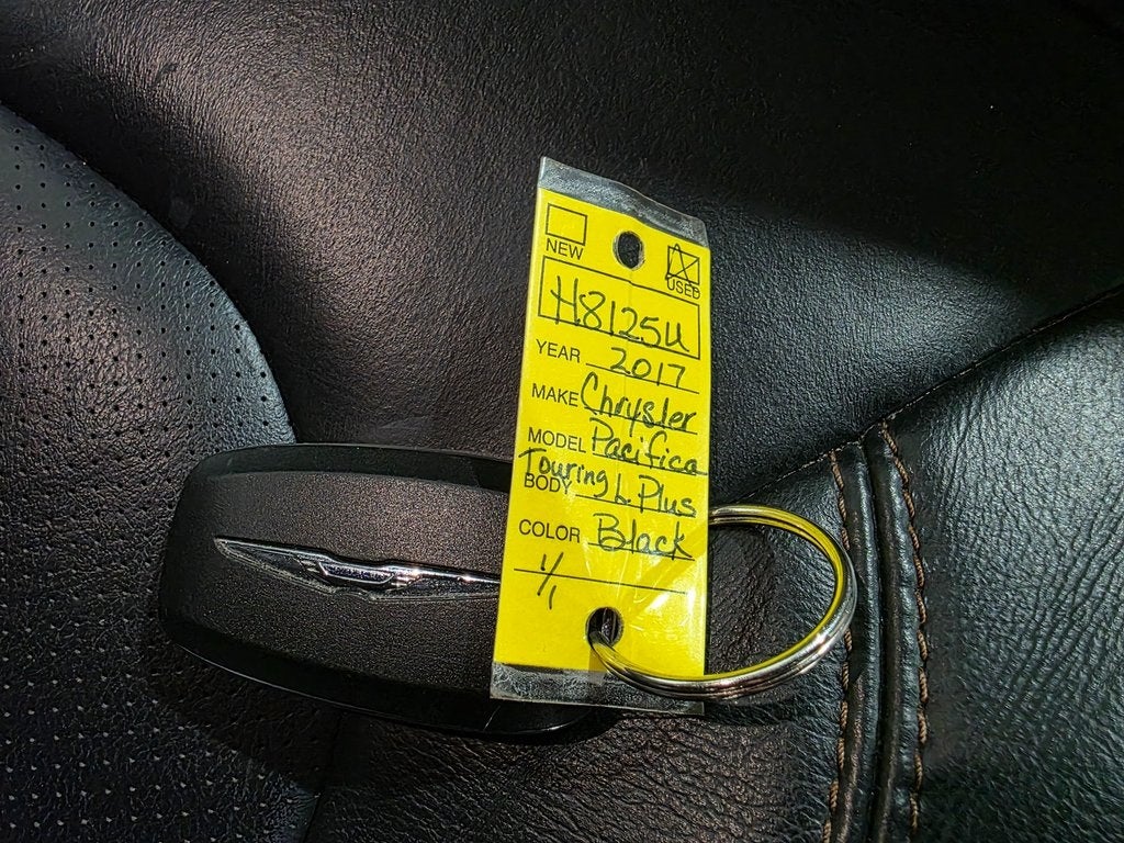 2017 Chrysler Pacifica Touring L Plus