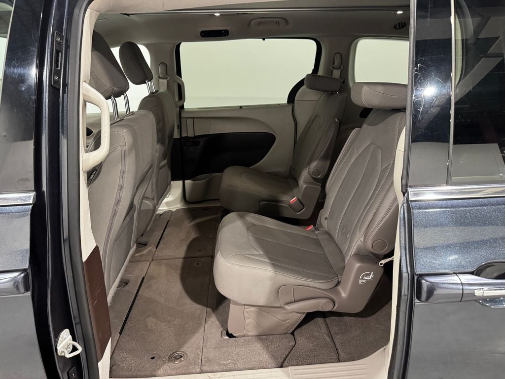 2020 Chrysler Pacifica Touring