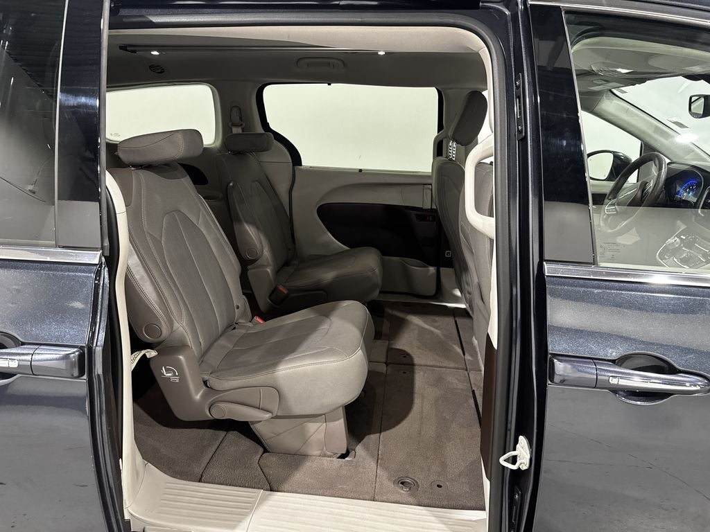 2020 Chrysler Pacifica Touring