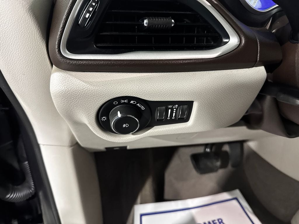 2020 Chrysler Pacifica Touring