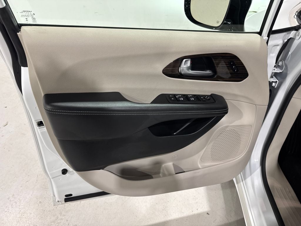 2024 Chrysler Pacifica Limited