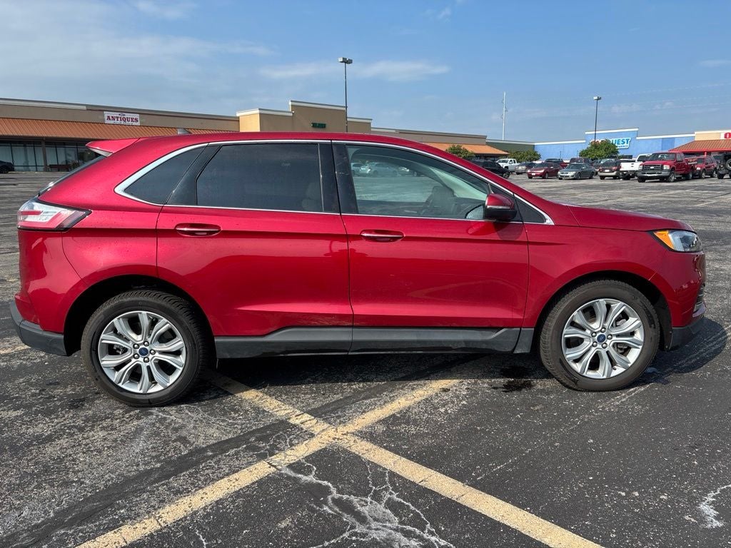 2022 Ford Edge Titanium