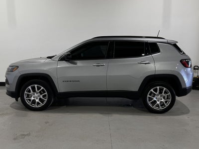2022 Jeep Compass Latitude Lux