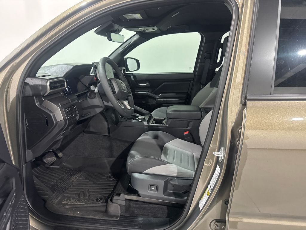 2025 Toyota Tacoma Hybrid TRD Off Road