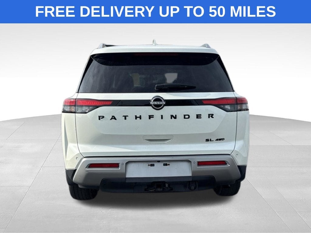 2023 Nissan Pathfinder SL