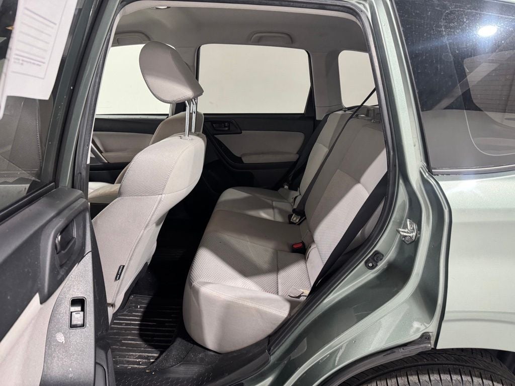 2015 Subaru Forester 2.5i