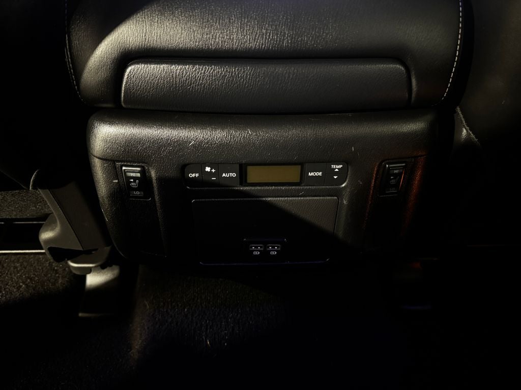 2017 Nissan Armada Platinum