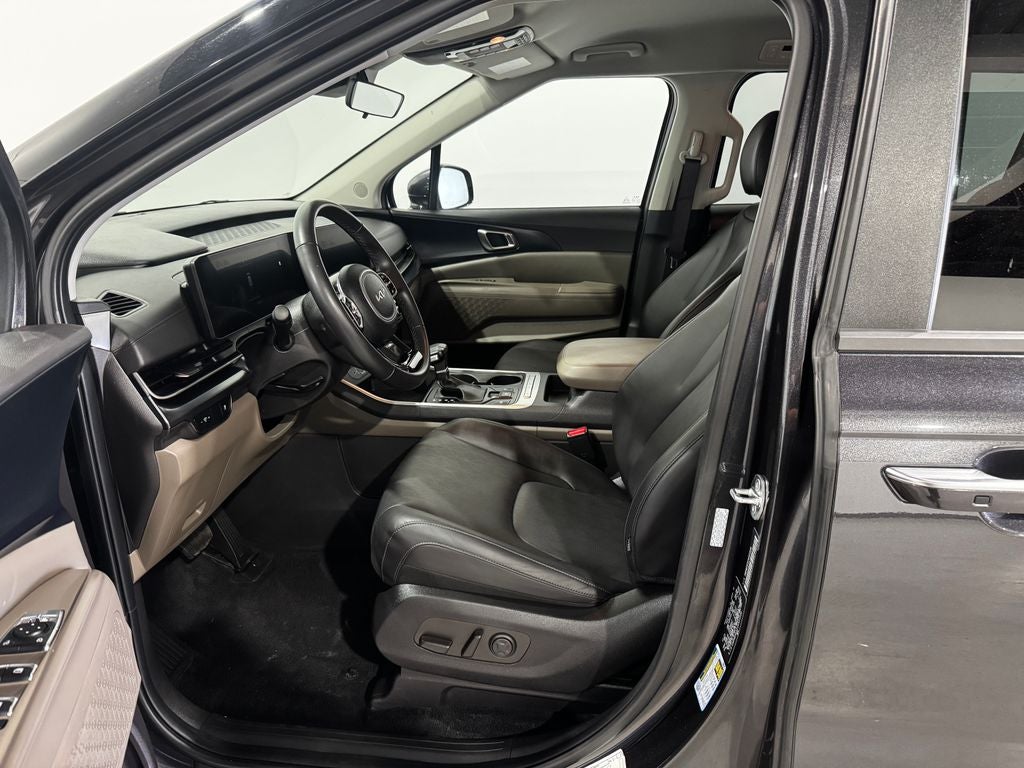2025 Kia Carnival MPV LXS