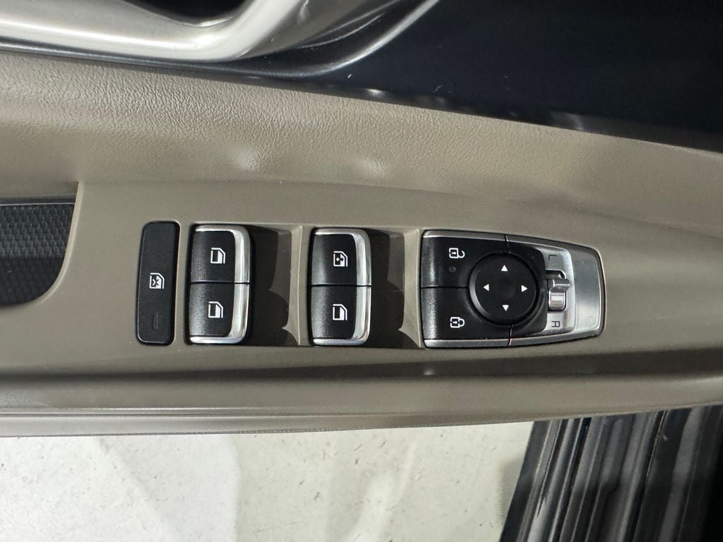 2025 Kia Carnival MPV LXS