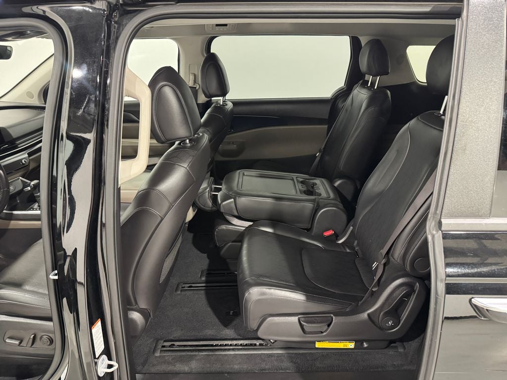 2025 Kia Carnival MPV LXS