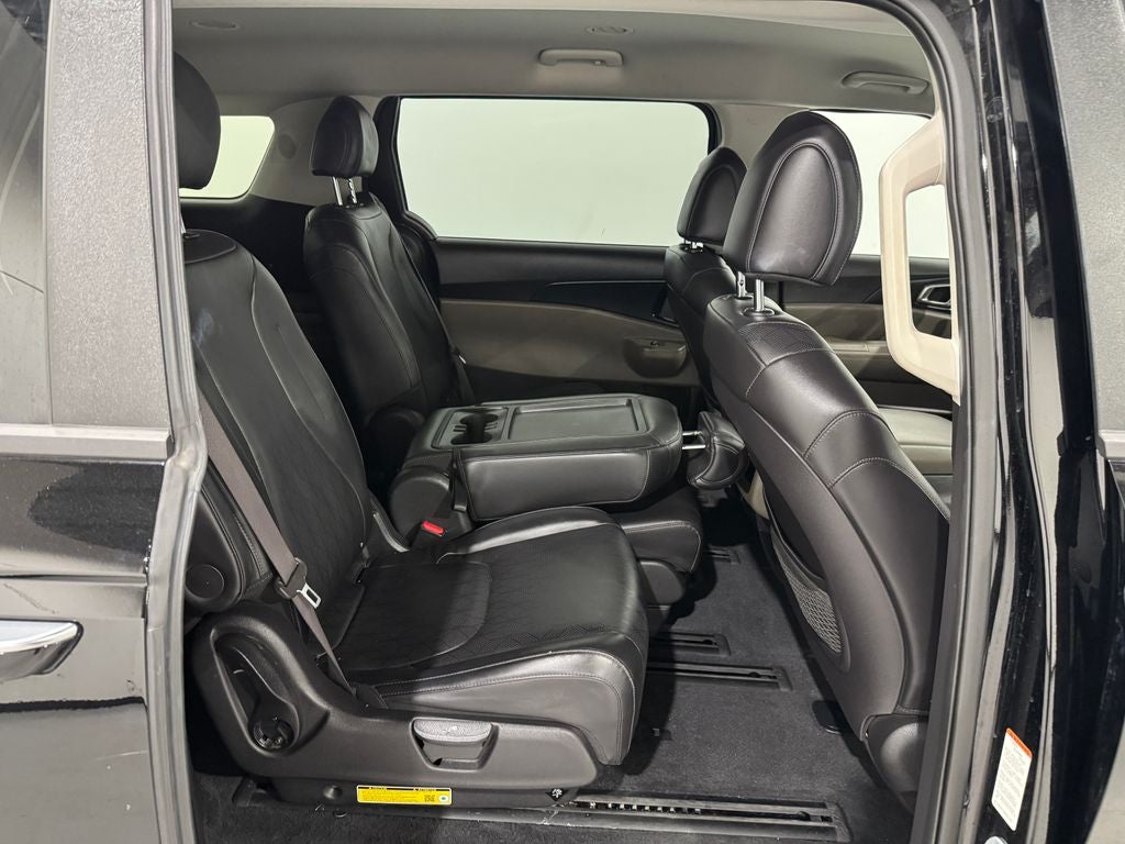 2025 Kia Carnival MPV LXS