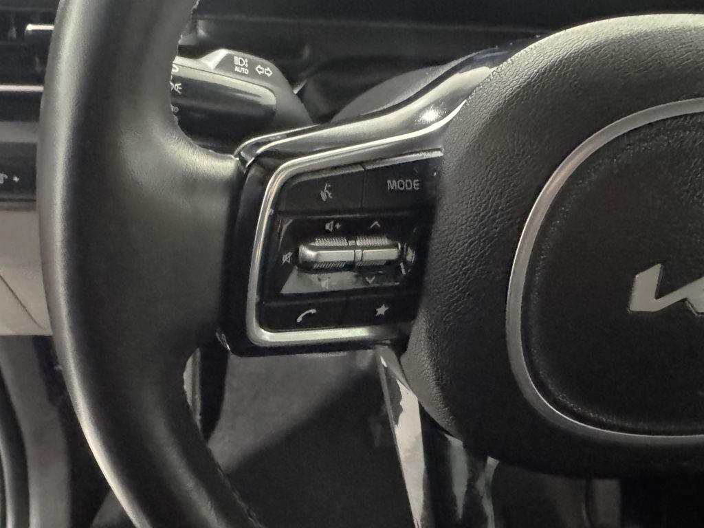 2025 Kia Carnival MPV LXS
