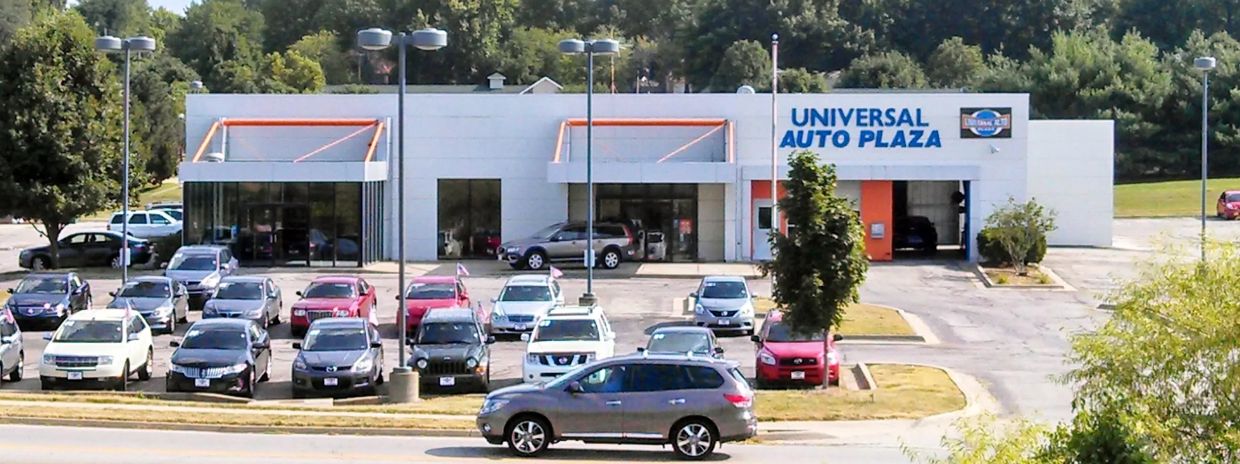 Universal Auto Plaza of Blue Springs, Missouri